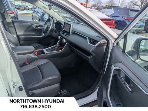 Used 2024 Toyota RAV4 Adventure image 37
