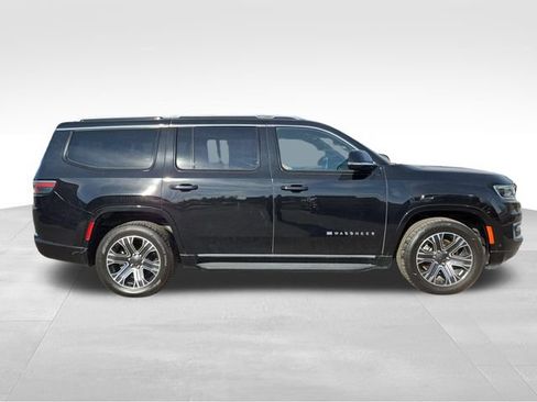Used 2024 Jeep Wagoneer Series II w/ Flexible Seating Group AWD/4WD image 13