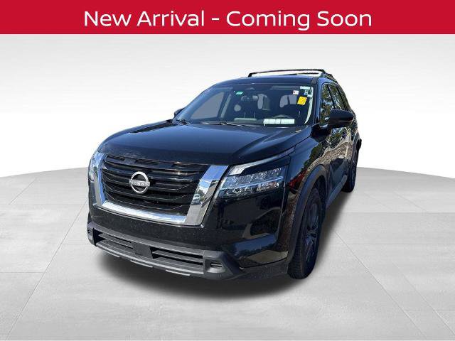 Certified 2022 Nissan Pathfinder SV FWD image 1
