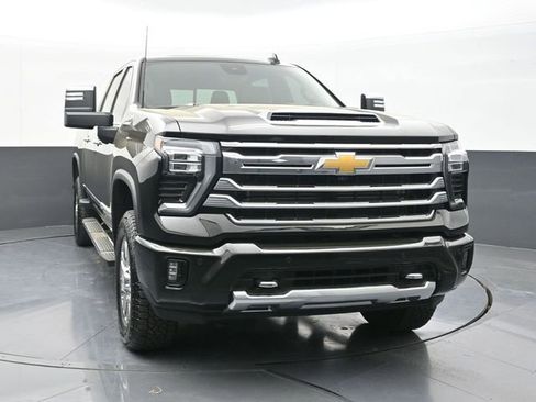 New 2026 Chevrolet Silverado 2500 High Country w/ High Country Premium Package AWD/4WD image 16