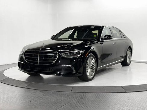 Used 2023 Mercedes-Benz S 580 4MATIC Sedan image 3