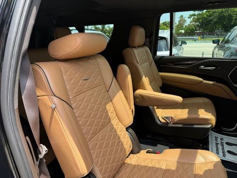 Used 2022 Cadillac Escalade ESV Sport w/ Touring Package AWD/4WD image 47