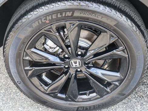 Used 2024 Honda CR-V Sport Touring image 8