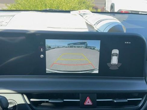 Certified 2025 Kia Seltos SX image 17