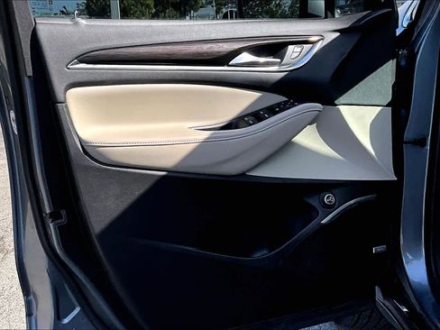 Used 2021 Buick Enclave Essence w/ Sound and Sites Package image 25