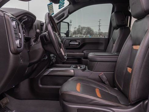 Used 2021 GMC Sierra 3500 AT4 w/ AT4 Preferred Package AWD/4WD image 6