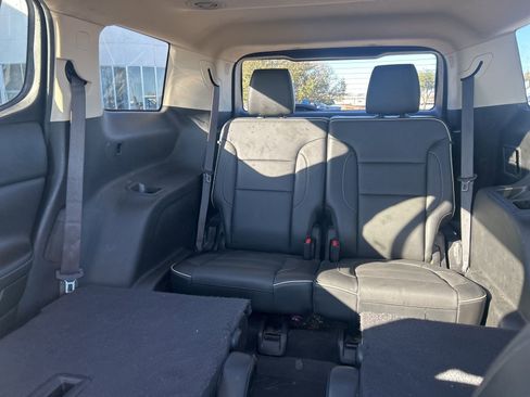 Used 2017 GMC Acadia Denali image 17