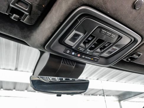 Used 2024 GMC Sierra 3500 Denali Ultimate AWD/4WD image 22