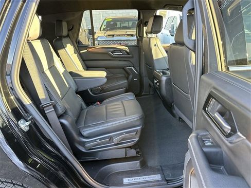 Used 2025 GMC Yukon Denali image 26