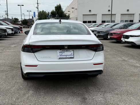 Certified 2025 Honda Accord SE image 22