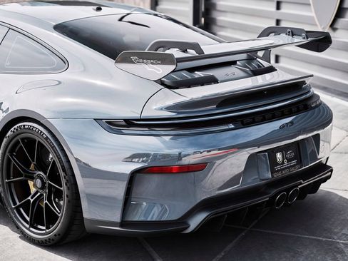 Used 2025 Porsche 911 GT3 RWD image 15