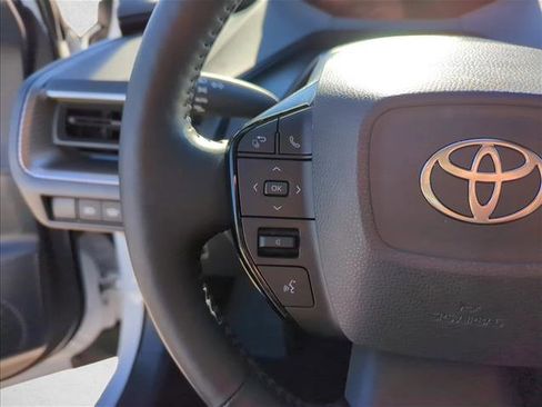 Certified 2025 Toyota Prius XLE image 15