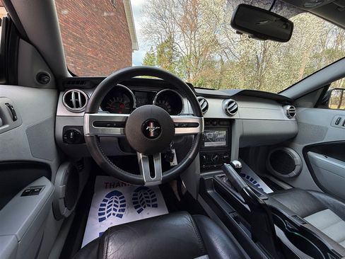 Used 2009 Ford Mustang GT image 57