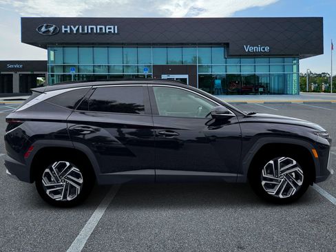 New 2026 Hyundai Tucson Limited FWD image 9