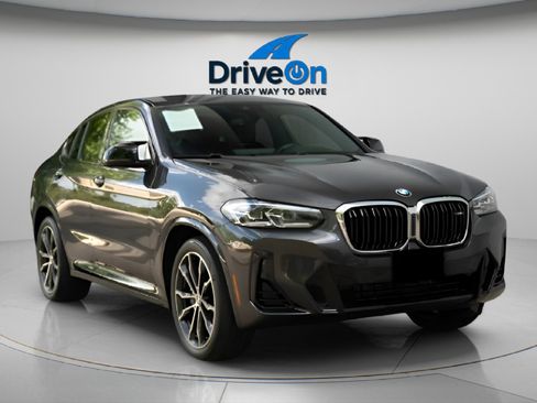 Used 2022 BMW X4 M40i w/ Premium Package image 10