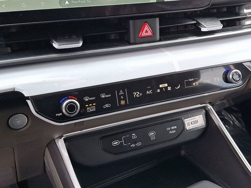 New 2026 Kia Carnival LXS image 11