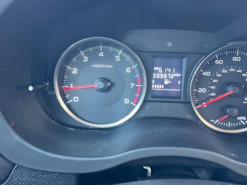 Used 2015 Subaru Crosstrek 2.0i Premium image 14