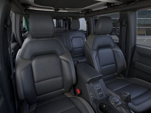 New 2025 Ford Bronco Outer Banks image 11