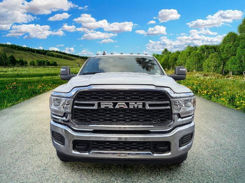 Certified 2024 RAM 3500 Tradesman w/ Chrome Appearance Group AWD/4WD image 8