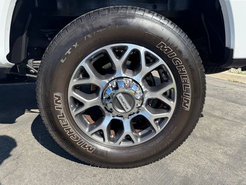 Used 2022 Ford F250 Lariat w/ Lariat Ultimate Package image 25