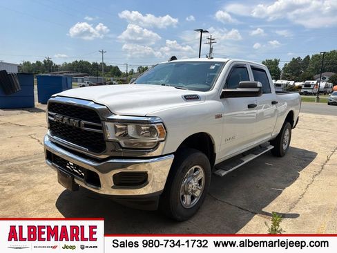 Used 2022 RAM 2500 Tradesman AWD/4WD image 1