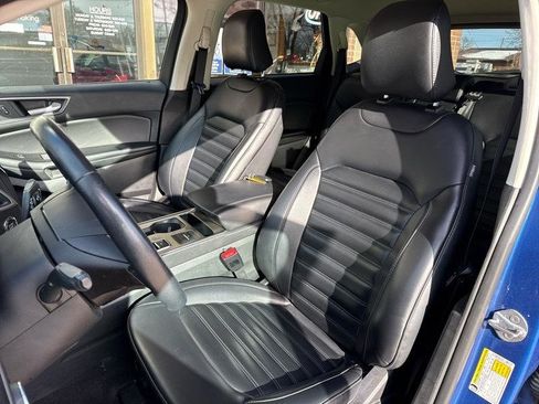 Used 2024 Ford Edge SEL AWD/4WD image 9