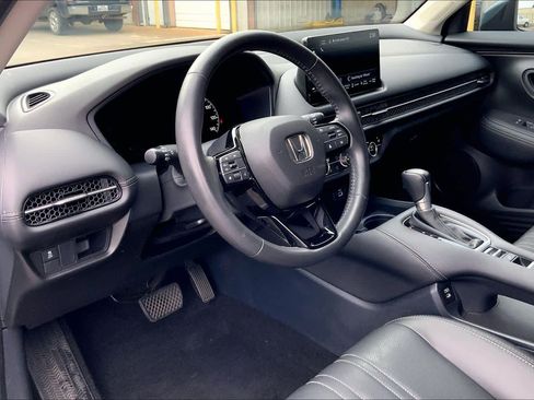 Used 2025 Honda HR-V EX-L image 16