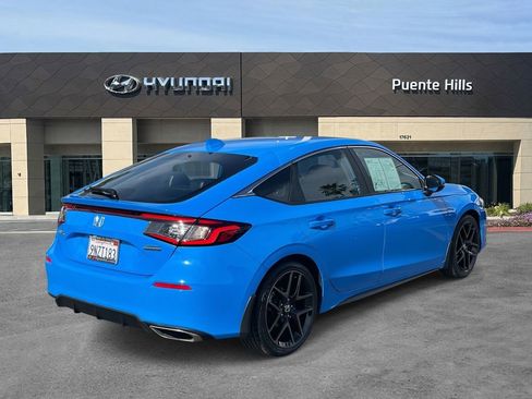 Used 2024 Honda Civic Sport Touring image 4