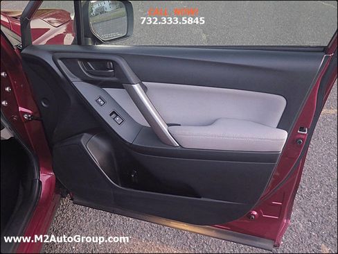 Used 2014 Subaru Forester 2.5i image 28