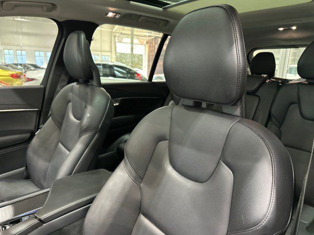 Used 2020 Volvo XC90 T5 Momentum w/ Protection Package Premier FWD image 45