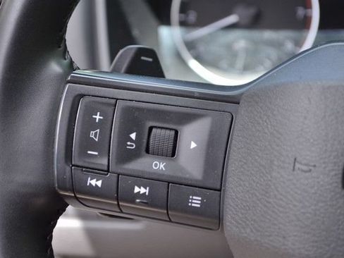Used 2025 Nissan Rogue SV AWD/4WD image 20