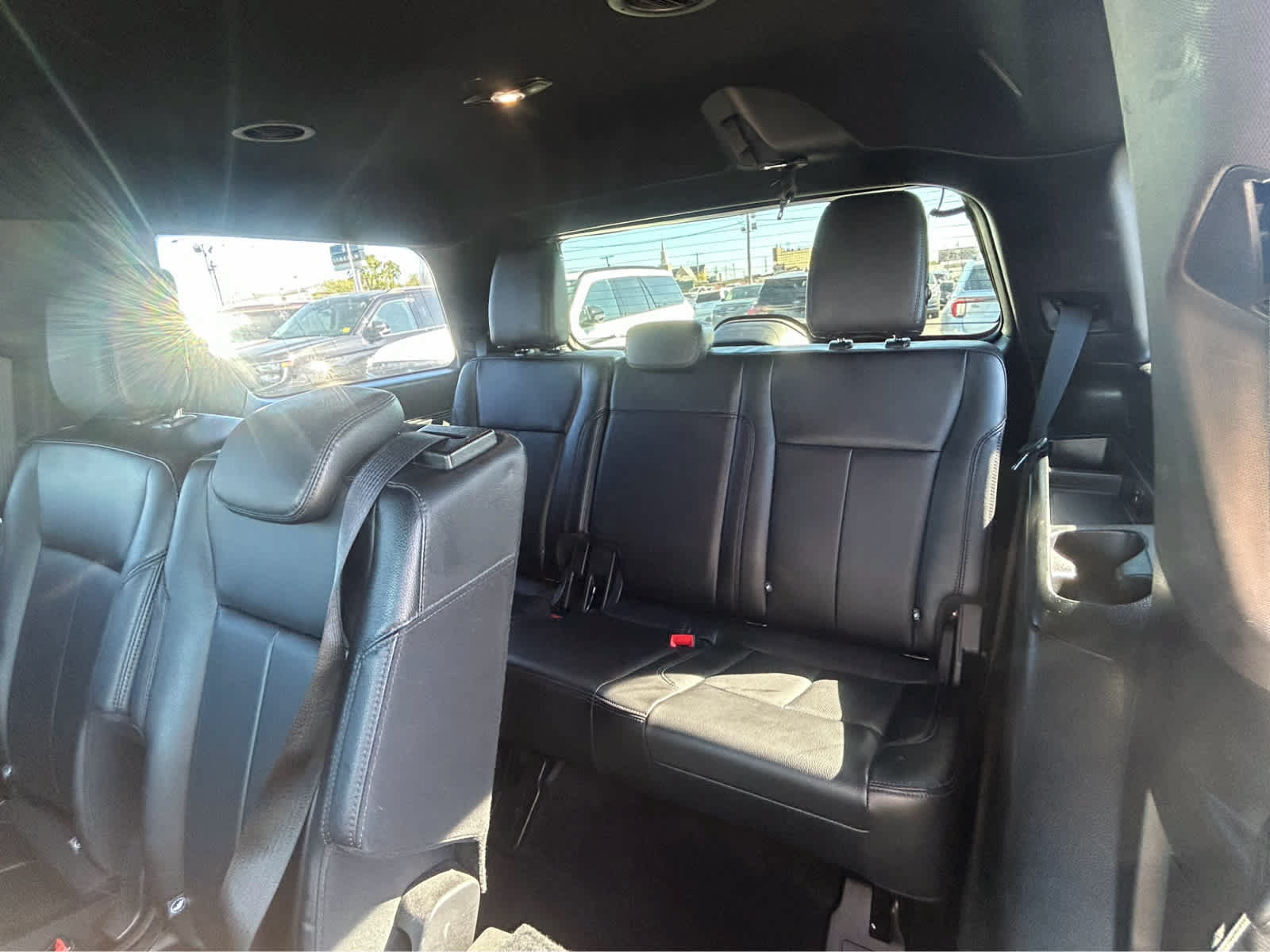 Used 2019 Ford Expedition XLT w/ Equipment Group 202A AWD/4WD image 12