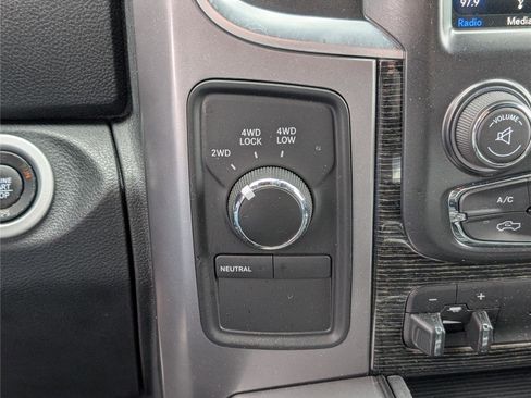 Used 2018 RAM 3500 Laramie Longhorn image 25