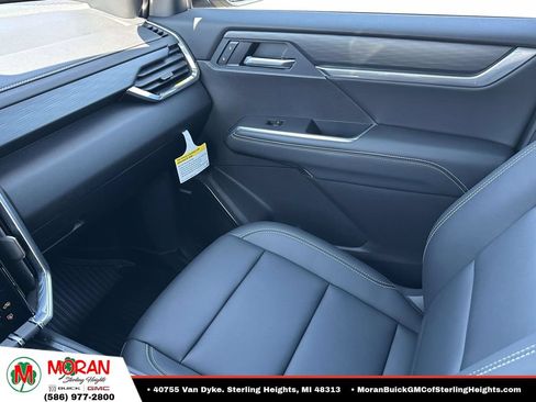 New 2026 GMC Acadia Elevation w/ Elevation Premium Package FWD image 32