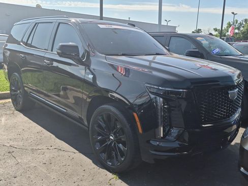 Certified 2026 Cadillac Escalade Platinum Sport w/ LPO, ONYX Package AWD/4WD image 6