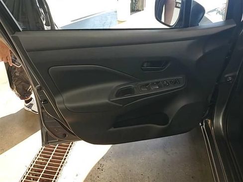 Used 2023 Nissan Versa S w/ Trunk Package FWD image 3
