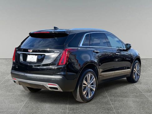 Used 2025 Cadillac XT5 Premium Luxury image 10