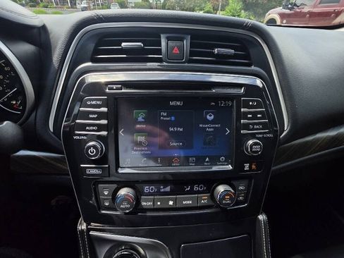 Used 2016 Nissan Maxima Platinum w/ Interior Lighting Package FWD image 19
