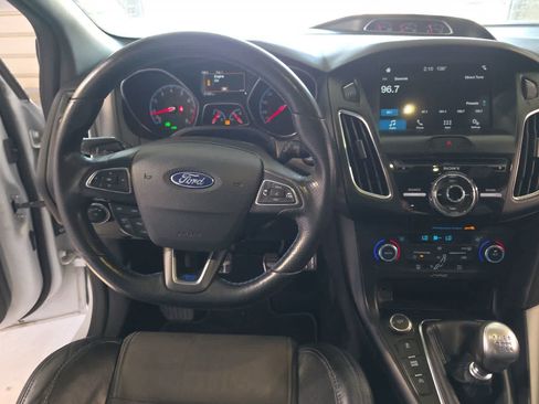 Used 2017 Ford Focus RS AWD/4WD image 16