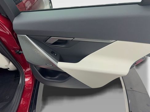 Used 2025 BMW i5 eDrive40i w/ M Sport Package RWD image 43