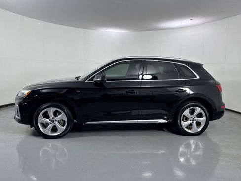 Used 2023 Audi Q5 2.0T Premium Plus w/ Premium Plus Package AWD/4WD image 2