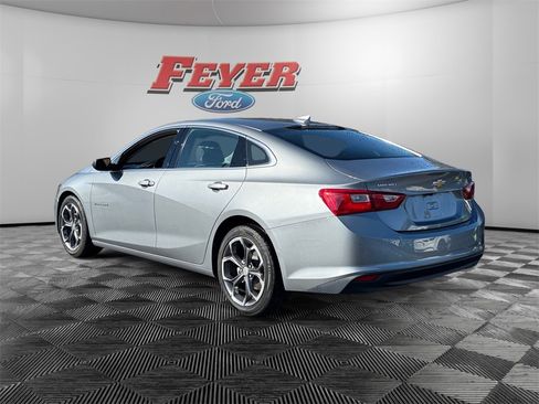 Used 2023 Chevrolet Malibu LT image 3