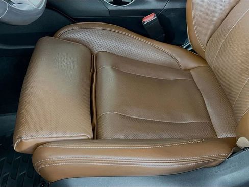 Used 2021 Subaru Outback Touring w/ Popular Package #2 image 21