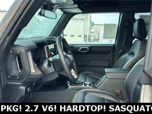 New 2025 Ford Bronco Outer Banks w/ Sasquatch Package image 21