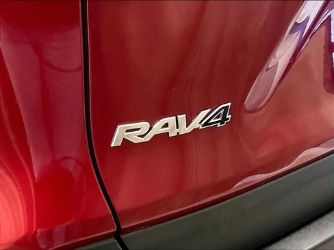 Certified 2023 Toyota RAV4 XLE w/ Convenience Package image 29