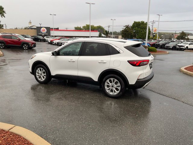 Used 2024 Ford Escape Active AWD/4WD image 4