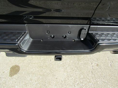 Used 2021 RAM 1500 Big Horn image 9