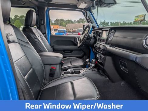 Used 2022 Jeep Wrangler Unlimited Sahara w/ Safety Group AWD/4WD image 30