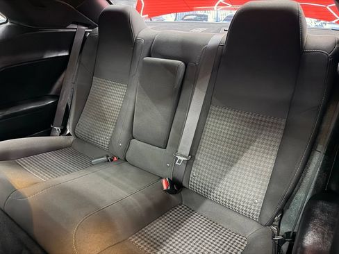 Used 2019 Dodge Challenger R/T RWD image 37