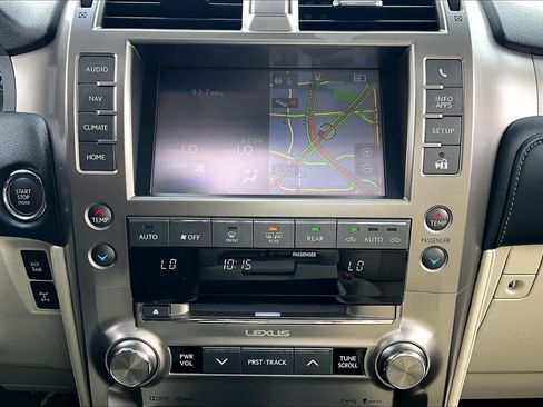 Used 2020 Lexus GX 460 Premium w/ Premium Package AWD/4WD image 34
